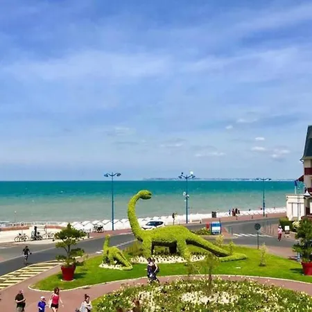 2 Pieces Avec Balcon Et Parking Proche - Fr-1-712-81 Villers-sur-Mer