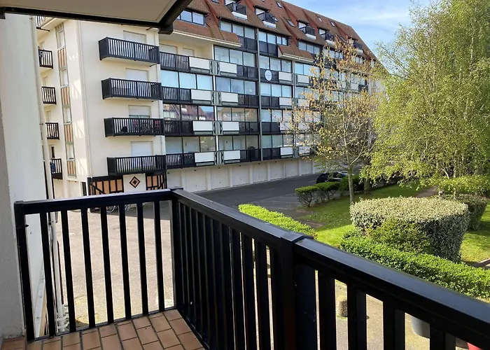 Casa vacanze 2 Pièces Avec Balcon Et Parking Près De La - Fr-1-712-81