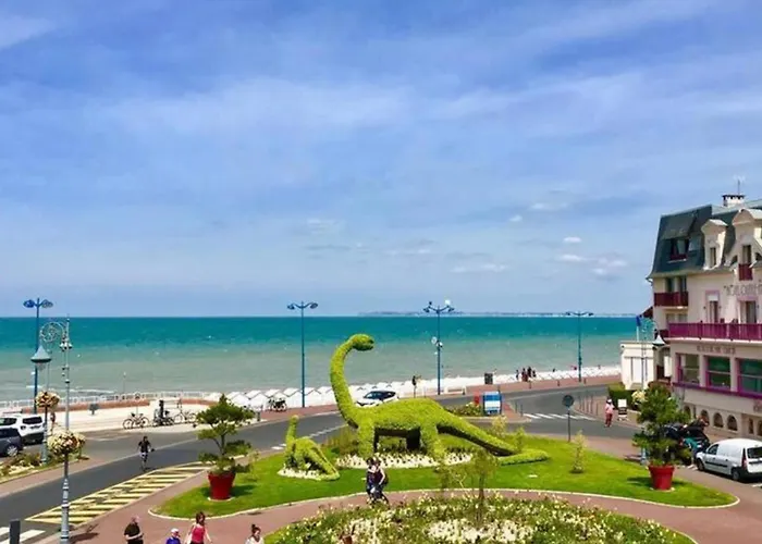 2 Pièces Avec Balcon Et Parking Près De La - Fr-1-712-81 Villers-sur-Mer